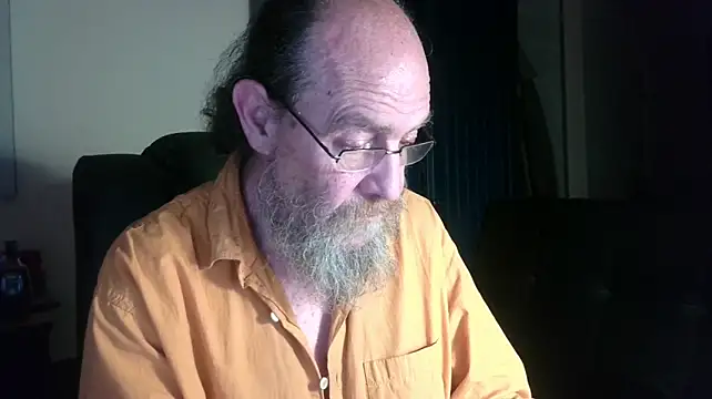 Uncle_Hottie Show in webcam