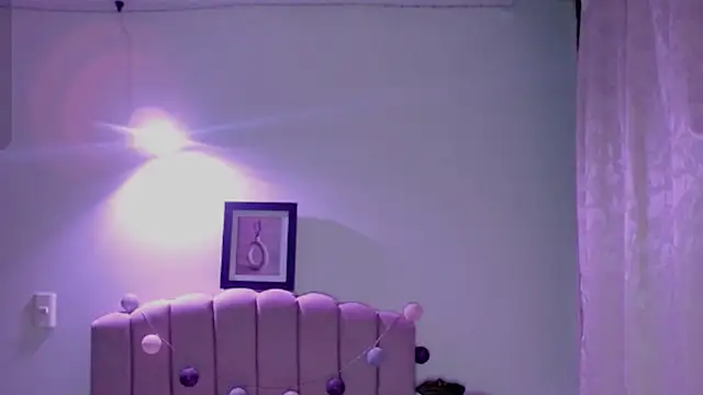 Chat +18 de Victoria-Moon ao vivo