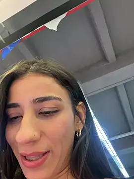 Carolina_1111 现场XXX聊天
