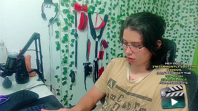 دردشة Andy_gray الجنسية المباشرة