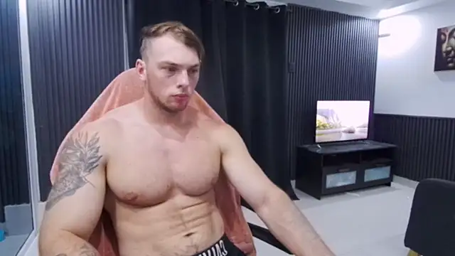YourHotGreg Adlı Modelin Canlı XXX Sohbeti
