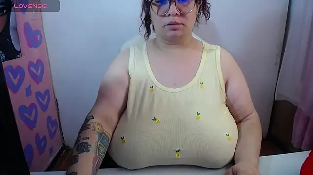 kattybbwbigboobs_ Chat XXX in diretta