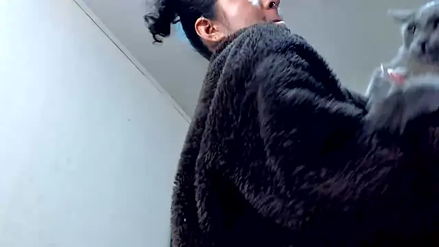Aronandmoli69 Show Webcam