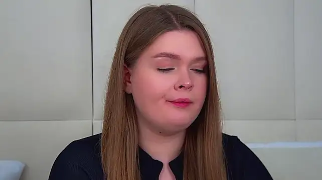CrystalLyons – Naživo XXX chat