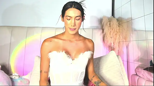 Chatroom XXX en direct de VelvetEstefa