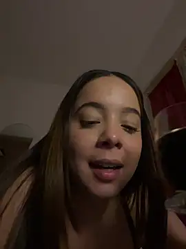 camzzi's Live XXX Chat