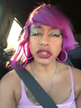 TranSexualJade95 élő XXX-chatje