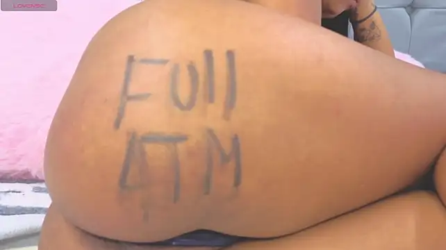 Chatroom XXX en direct de Rouse_Stuniing