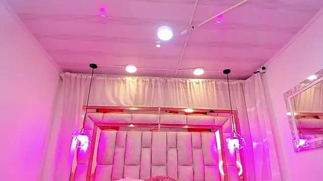 Francesca_Skuirt Obrolan Langsung XXX