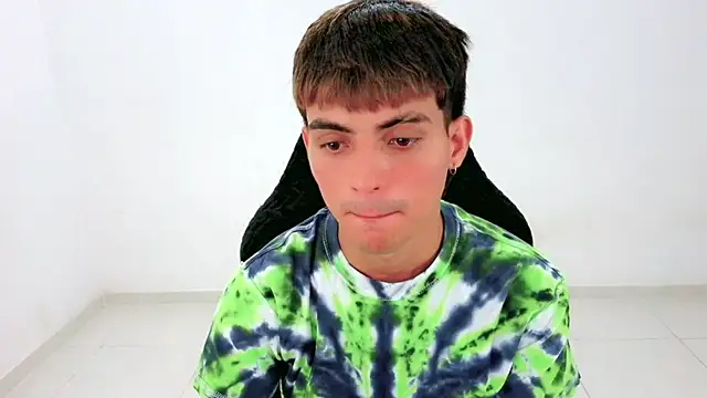Thommy_cute: вебкам-шоу