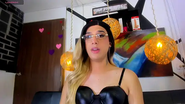 victoria_aleia_'s Live XXX Chat