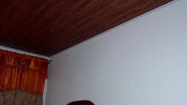 Chat XXX en directo de rowanbig