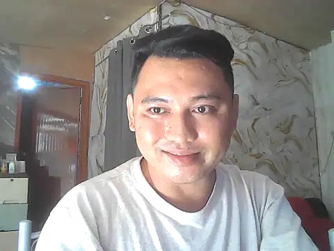 BicuriousExploer Show Webcam