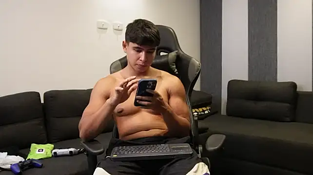 Bray_Kevin Live XXX-chat