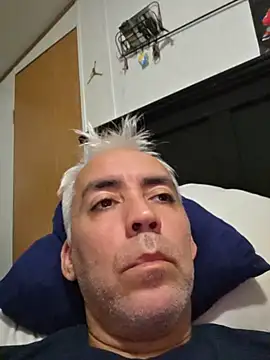 Xoc8_ Chat XXX in diretta