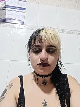 Chat +18 de ValkiriaFoX ao vivo