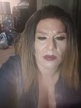 deedeedoll82222's Webcam Show
