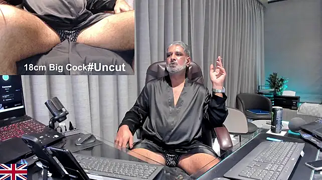 แชท XXX สดของ OnlineBossUK