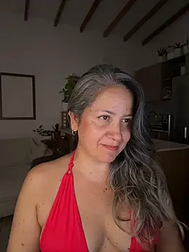 Chat +18 de AVRAKEHDABRA ao vivo