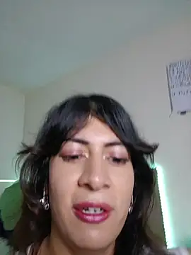 Show de YanaSoHot na webcam