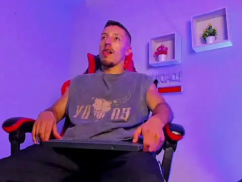Czat XXX na żywo – Master_Orioon