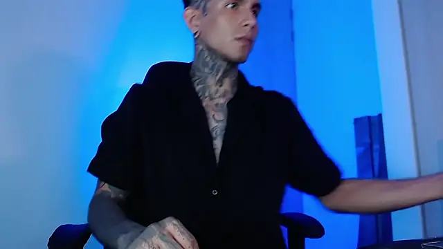 Travisttanner28's Live XXX Chat