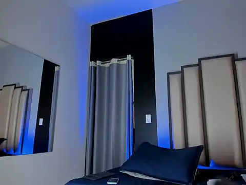 Luca_noir Webcam show