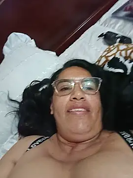Czat XXX na żywo – Emilif_