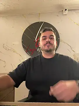 XXX chat uživo modela LatinBearX
