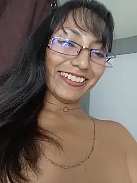 Živý XXX chat LucyCherry69