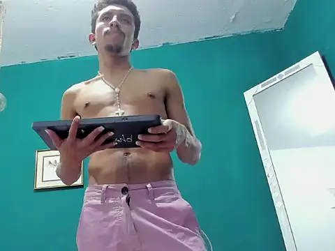 Živý XXX chat Noah_Brookss