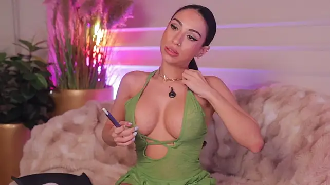 Anais_Bloom Adlı Modelin Canlı XXX Sohbeti