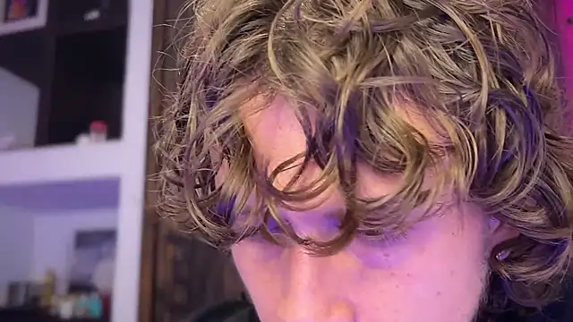 Živý XXX chat mcklister_kinky_feets