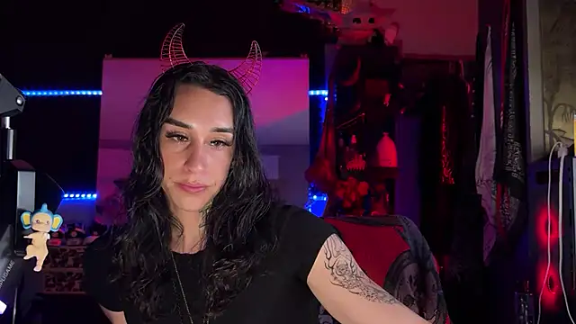 Show modela xoFrankie na web-kameri