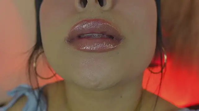 Živý XXX chat mia_roux1