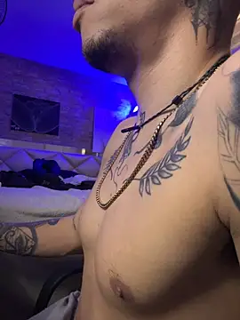AlphaMasterXxx Webcam show
