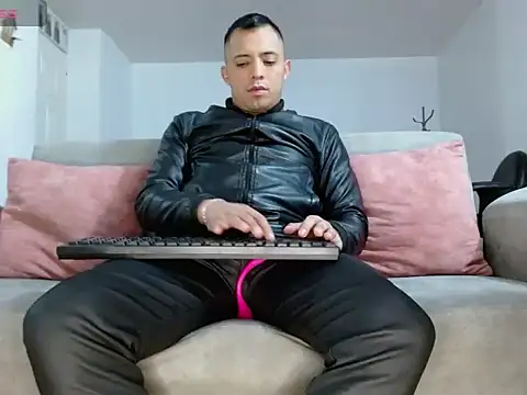 Вебкам-шоу MikeFetish_01