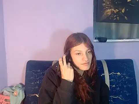 Emma-Wilson Adlı Modelin Canlı XXX Sohbeti
