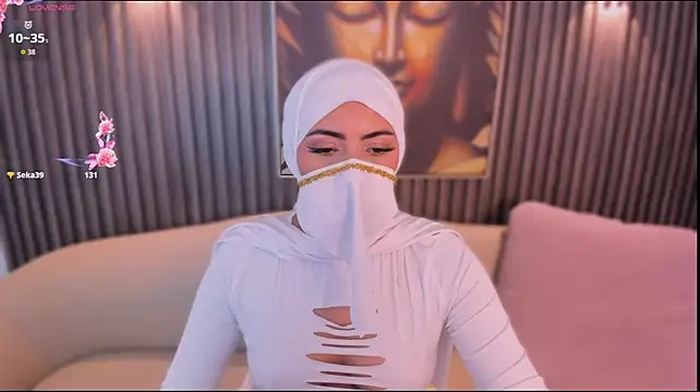 juli_thali Adlı Modelin Canlı XXX Sohbeti