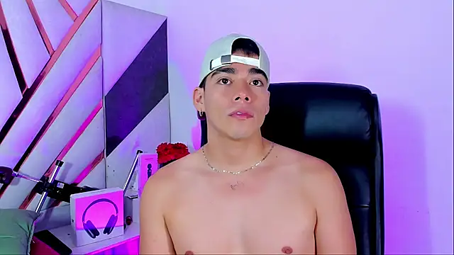 دردشة Alejandro_karter18 الجنسية المباشرة