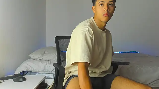 _Alex_Colton Chat XXX in diretta