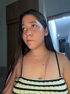 Chat XXX en directo de Nhefertary