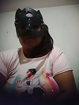 Saramilf36's Webcam Show