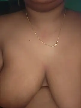 Aruna-1's Live XXX Chat