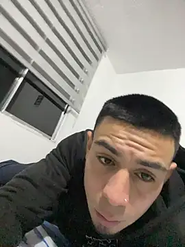XXX chat uživo modela Taylor_DiamondBoy