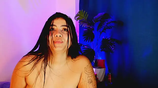 jade_brunnette Adlı Modelin Canlı XXX Sohbeti