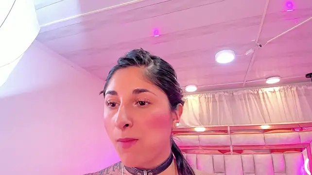 Francesca_Skuirt – Live XXX-chat