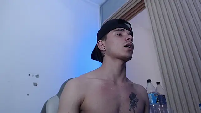 MaximumSteel_ Adlı Modelin Canlı XXX Sohbeti