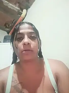 Giselabrunette25's Live XXX Chat
