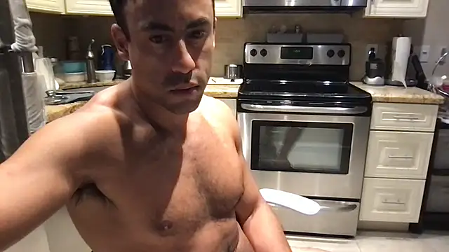 Živý XXX chat BigGuyMuscle
